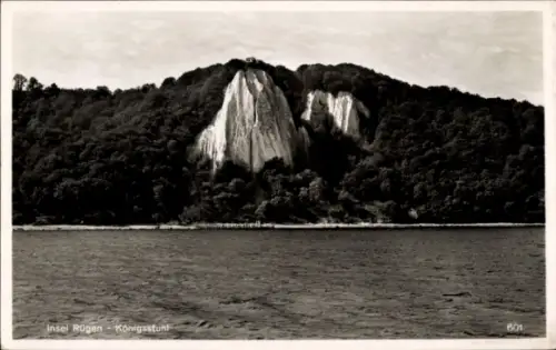 Ak Insel Rügen,  Königsstuhl, Schwarz-Weiß-Foto, Klippen, Wasser