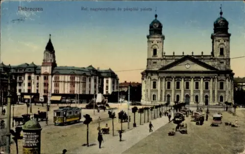 Ak Debreczen Debrecen Debrezin Ungarn, Farbige , Ref. großer Tempel, Bischofspalast, Straßenbahn,
