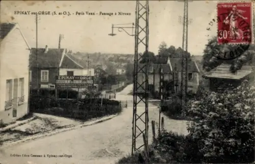Ak Épinay sur Orge Essonne, Petit Vaux, Passage a Niveau