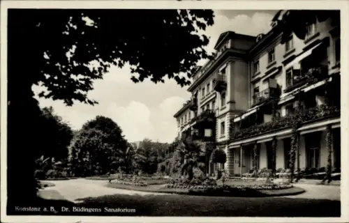 Ak Konstanz am Bodensee, Dr. Büdingens Sanatorium,  Gartenanlage, Gebäude