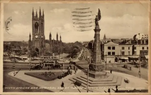 Ak Newcastle upon Tyne England, Südafrikanisches Kriegerdenkmal, St. Thomas Kirche