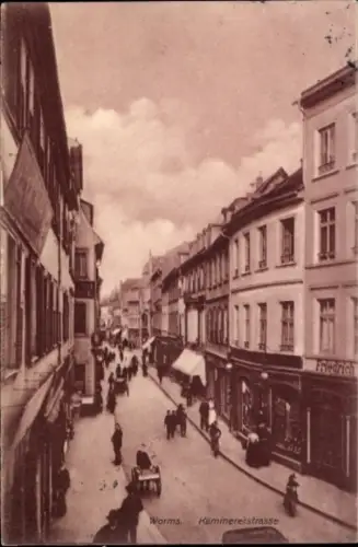 Ak Worms am Rhein,  Kämmererstraße,  Straßenansicht, Menschen auf der Straße