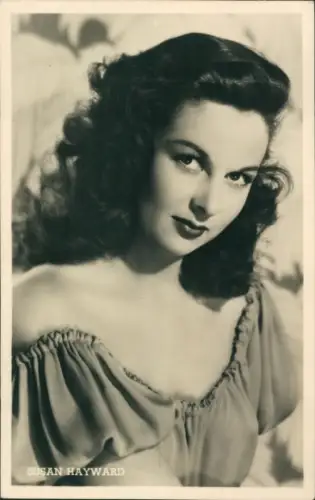 Ak Schauspielerin Susan Hayward, Portrait