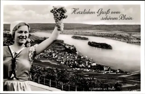 Ak Rüdesheim am Rhein, Stadtpanorama, Rheinpartie, Wein