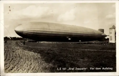 Ak Luftschiff LZ 127 Graf Zeppelin vor dem Aufstieg