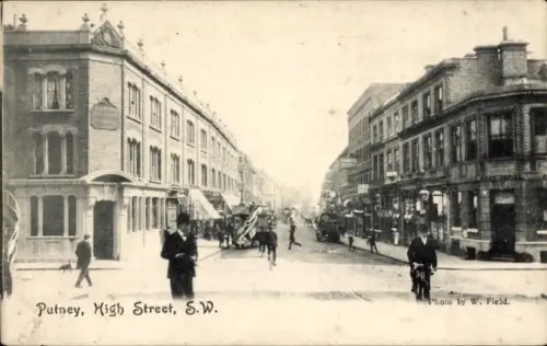 PC Putney London England, High Street