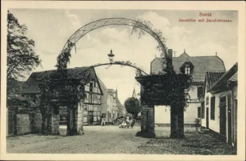 Ak Soest in Westfalen,  Jacobitor, Jacobistrasse,  Architektur