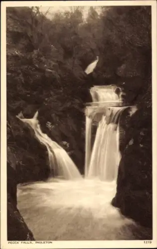 Ak Ingleton North Yorkshire, Wasserfall, Naturaufnahme, Schwarz-Weiß, Pecca Falls, Ingleton