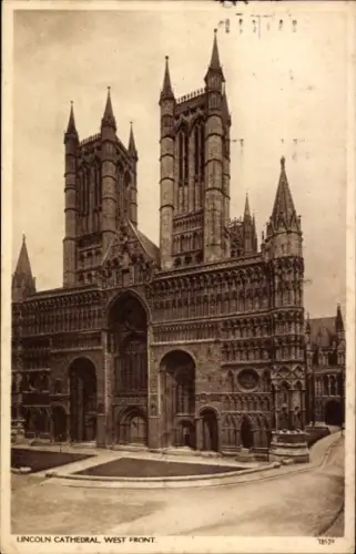 Ak Lincoln Lincolnshire England, Lincoln Cathedral, West Front,  Kathedrale, 