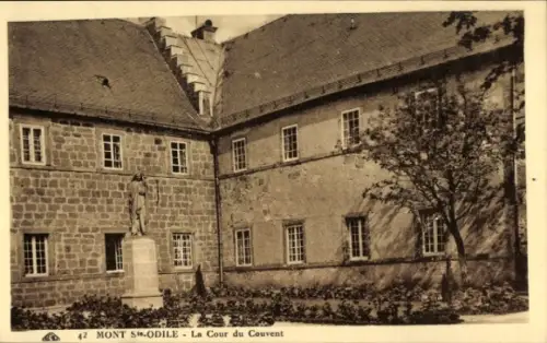 Ak Obernai Elsass Bas Rhin, Odilienberg Mont Sainte Odile, Mont S. Odile, La Cour du Couvent, Sta