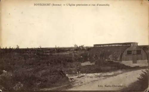 CPA Soyécourt Somme, Eglise provisoire et vue d'ensemble