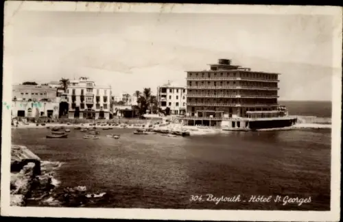 Ak Beirut Beyrouth Libanon, 304  Hotel St Georges, Hafenansicht, Boote im Wasser