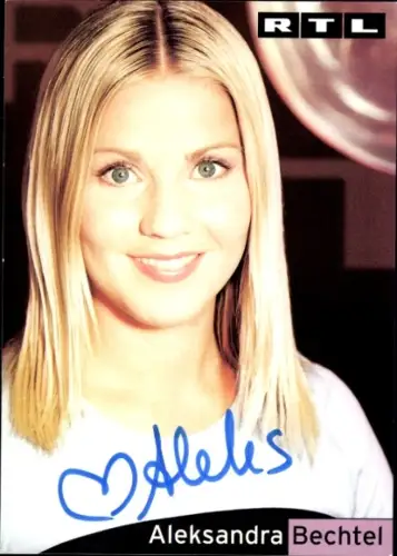 Autogrammkarte Moderatorin Aleksandra Bechtel, Portrait, Autogramm