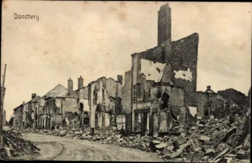 Ak Donchery Ardennes, Kriegszerstörung I. WK