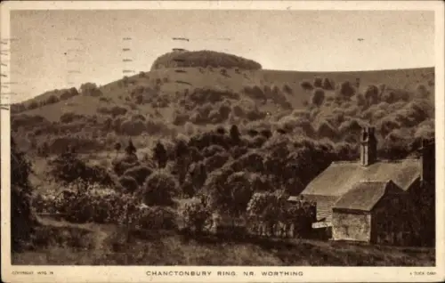Ak Worthing West Sussex England, Chanctonbury Ring, Landschaft, Hügel, Haus, 