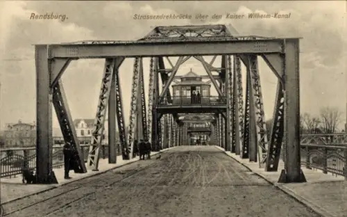 Ak Rendsburg in Schleswig Holstein, Strassendrehbrücke, Kaiser Wilhelm-Kanal, Rendsburg