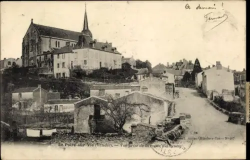 Ak Le Poire sur Vie Vendee, Vue prise de la route d'Alzenay