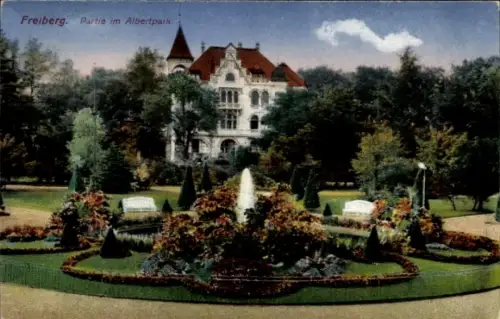 Ak Freiberg in Sachsen,  Albertpark, Gartenanlage, Brunnen, Blumenbeete