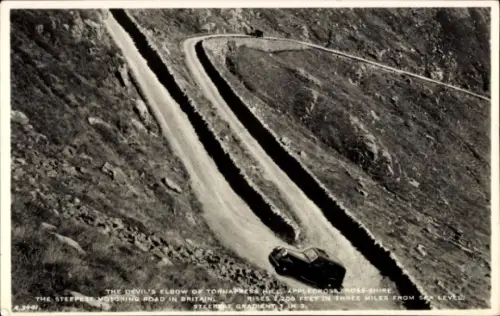 Ak Schottland, Tornapress Hill, Applecross, Ross-Shire, Devil's Elbow, Serpentinenstraße, Auto