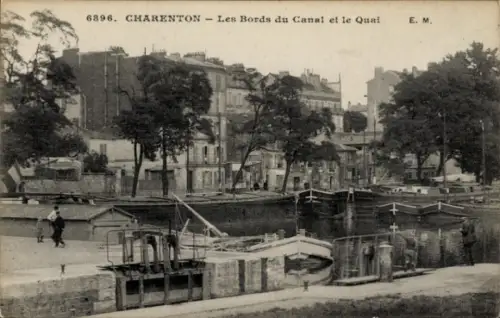 Ak Charenton le Pont Val de Marne,  Kanal und Quai, Boote, Bäume, Häuser
