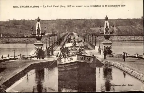 Ak Briare Loiret,  Le Pont Canal, Wasserstraße, Schiffe, 1896