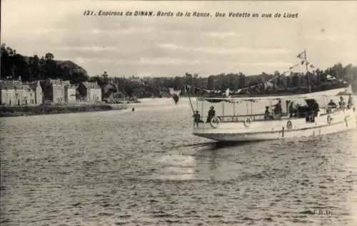 Ak Dinan Côtes-d’Armor, Schiff auf dem Wasser, Ufer von  Bords de la Rance, Landschaft