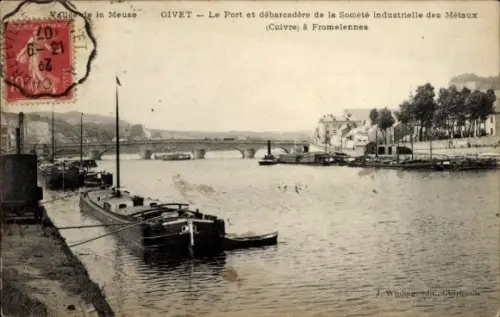 Ak Givet Ardennes, Flussansicht, Hafen, Schiffe, Industriegesellschaft,  Meuse