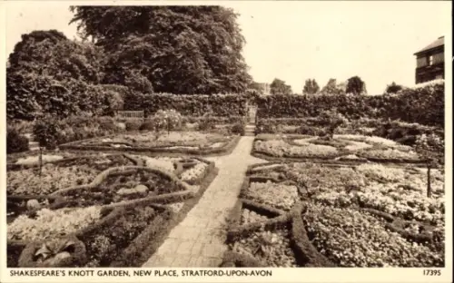 PC Stratford upon Avon Warwickshire England, Shakespeare's Knott Garden