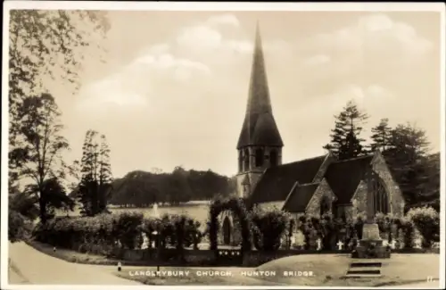 PC Hunton Bridge Hertfordshire, England, Langleybury Church
