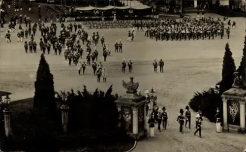 Foto Ak Potsdam, Parade, Soldaten, Fest
