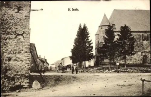 Ak Saint Juvin Ardennes, Ortspartie, Kirche, deutsche Soldaten, 1. WK