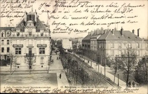 Ak Charleville Mézières Ardennes, Place de la Republique