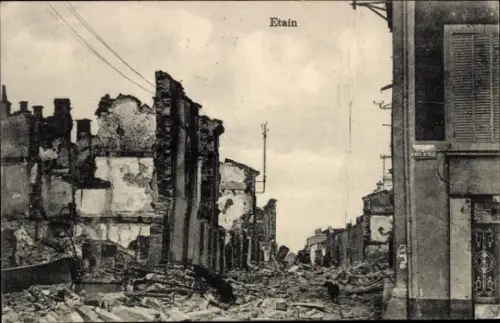 Ak Étain Meuse, Straßensicht mit zerstörten Häusern, 1. WK