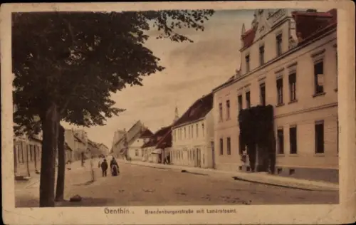 Ak Genthin am Elbe Havel Kanal, Brandenburgerstraße, Landratsamt