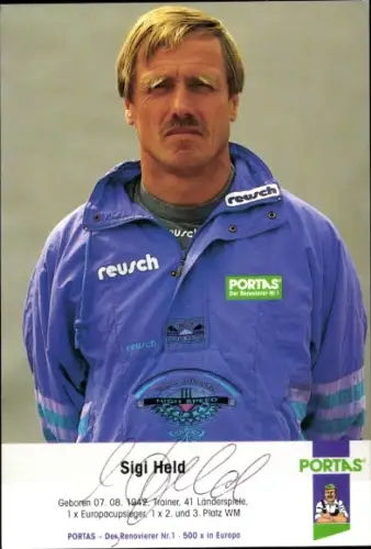 Ak Fußballspieler Sigi Held, Portrait, Autogramm