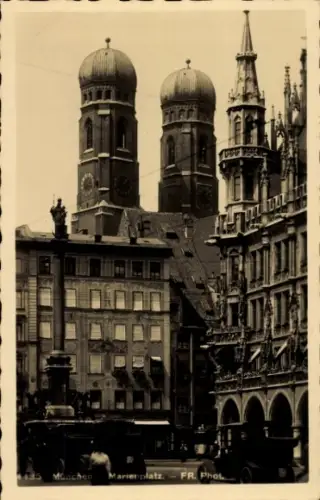 Ak München, Hofbräuhaus, München Marienplatz, zwei Türme,  Gebäude, 