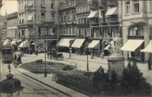 Ak Wiesbaden in Hessen,  Kranzplatz, Bauhaus, Statue, Straßenansicht, Geschäfte
