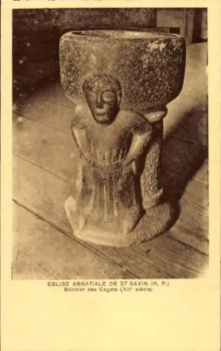 Ak Saint Savin Hautes-Pyrénées, Abteikirche, Weihwasserbecken von Cagots (12. Jahrhundert)