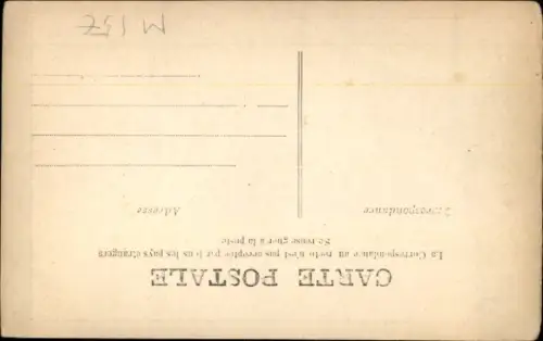 Ak Frau mit Wasserkrug, Porträt