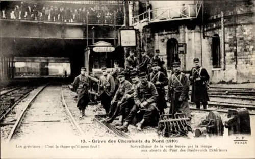 Ak Paris, Greve des Cheminots du Nord 1910, Bahnhof, Eisenbahnstreik