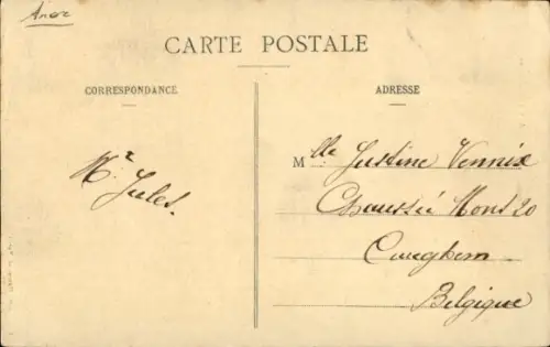 Ak Anor Nord, Kirche in  Uhrturm, Menschen vor der Kirche