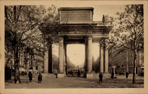 Ak Toulouse Haute Garonne, Monument aux Morts,  Straßenansicht, Bäume, Straßenbahn