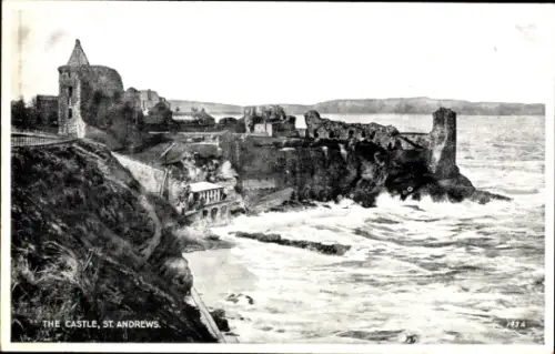 PC St Andrews, Scotland, The Castle