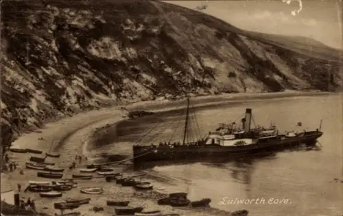 Ak Lulworth South West England,  Dampfer, Boote, Küstenlandschaft