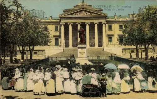 Ak Marseille Bouches du Rhône, Gruppenbild vor dem Justizpalast