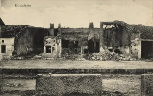 Ak Dompierre Somme, zerstörtes Haus