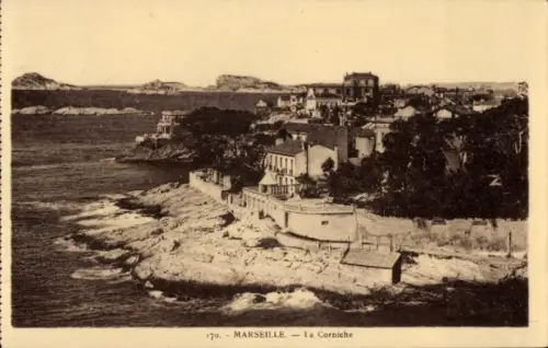Ak Marseille Bouches du Rhône,  La Corniche, Küstenansicht, Häuser, Meer
