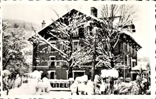 Ak Saint Maurice sur Moselle Vosges, Hotel im Winter