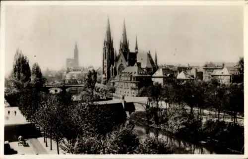 Ak Strasbourg Straßburg Elsass Bas Rhin, Stadtansicht mit Kirche, Brücke, Bäume, Fluss