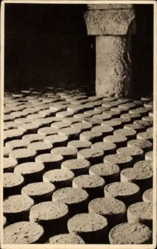 CPA Roquefort-sur-Soulzon, Aveyron, Un Saloir